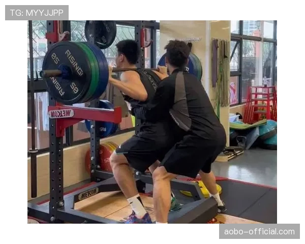 崔永熙体测完成180公斤深蹲 身体状态恢复至100%