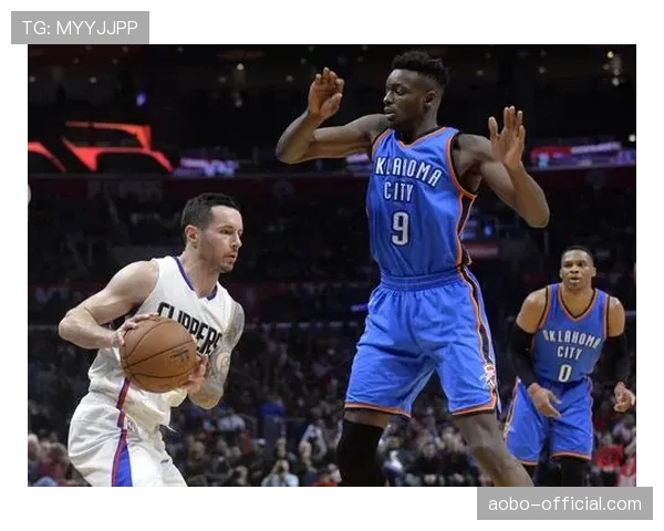 雷霆防守效率106.0高居联盟第一,护框与轮转体系成争冠基石 雷霆防守效率106.0高居联盟第一,护框与轮转体系成争冠基石